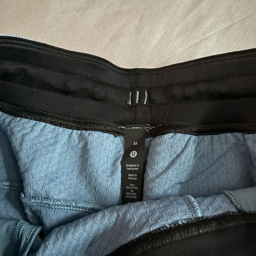 lululemon shorts - Picture 2 of 3